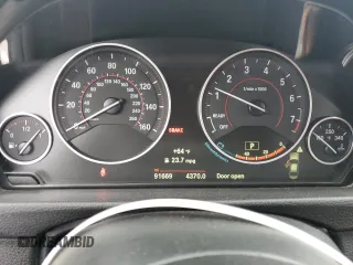2015 BMW 3 Series 328i xDrive с VIN WBA3B5C50FP654117, выставлен на аукционе Copart как лот 56635355 с пробегом 91 669 миль миль и Списание • Salvage title. История ставок и продаж доступна на DreamBid. Изображение 9.