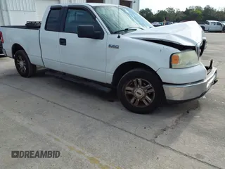 2006 Ford F-150 XL with VIN 1FTPX12VX6NB83220, listed as a IAAI auction lot 42001770 with 228,216 mi miles. Bid and sale history available at carsss.com. Image 1.