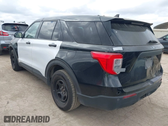 2021 Ford Police Interceptor Utility z VIN 1FM5K8AB1MGA24900, wystawiony jako IAAI lot #41146753 z przebiegiem 87 619 mil mil oraz . Historia ofert i sprzedaży dostępna na DreamBid. Obrazek 3.