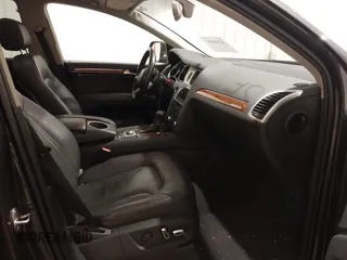 2013 Audi Q7 Premium Plus z VIN WA1LGAFE5DD005527, wystawiony jako IAAI lot #42616487 z przebiegiem 113 552 mil mil oraz . Historia ofert i sprzedaży dostępna na DreamBid. Obrazek 5.