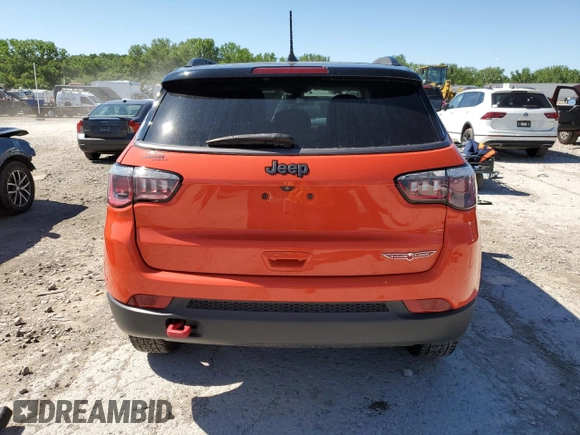 2020 Jeep Compass Trailhawk z VIN 3C4NJDDB2LT108889, wystawiony jako Copart lot #57434325 z przebiegiem 48 297 mil mil oraz Szkoda całkowita • Salvage title. Historia ofert i sprzedaży dostępna na DreamBid. Obrazek 6.