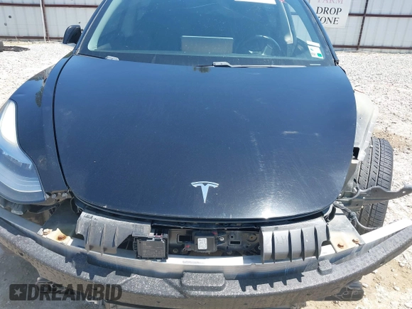 2018 Tesla Model 3 Long Range Battery with VIN 5YJ3E1EAXJF019907, listed as a IAAI auction lot 41995969 with Not Provided miles and . Bid and sale history available at DreamBid. Image 10.