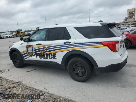 2023 Ford Police Interceptor Utility z VIN 1FM5K8AB9PGA62413, wystawiony jako Copart lot #51018865 z przebiegiem Nie podano mil oraz Szkoda całkowita • Salvage title. Historia ofert i sprzedaży dostępna na DreamBid. Obrazek 2.