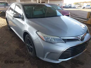 2017 Toyota Avalon XLE z VIN 4T1BK1EB5HU245671, wystawiony jako IAAI lot #41436513 z przebiegiem 83 894 mil mil oraz . Historia ofert i sprzedaży dostępna na DreamBid. Obrazek 1.