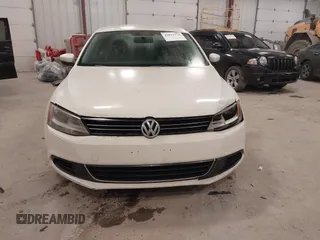 2013 Volkswagen Jetta Sedan SE with VIN 3VWDP7AJ1DM416331, listed as a IAAI auction lot 42037776 with 195,983 mi miles. Bid and sale history available at carsss.com. Image 6.