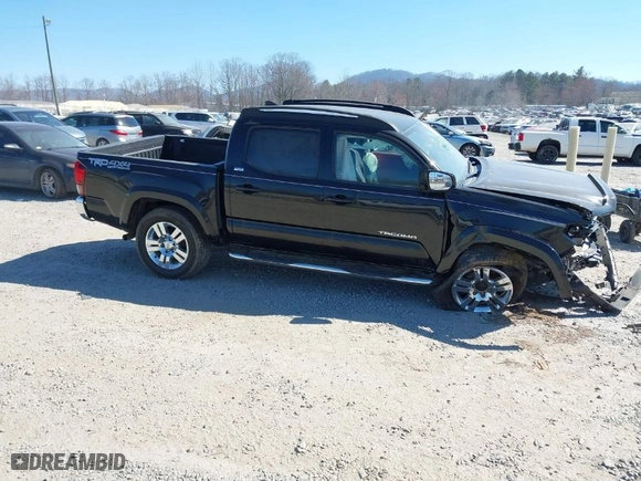 2017 Toyota Tacoma SR5 with VIN 3TMCZ5AN5HM110187, listed as a IAAI auction lot 41695501 with NaN miles. Bid and sale history available at carsss.com. Image 14.
