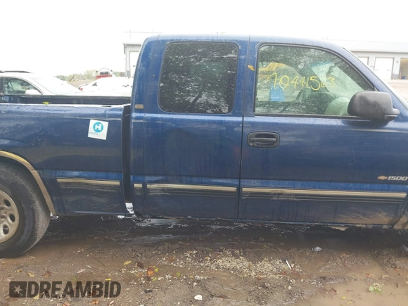 2000 Chevrolet Silverado 1500 with VIN 2GCEC19V0Y1255331, listed as a IAAI auction lot 40441563 with 282,464 mi miles. Bid and sale history available at carsss.com. Image 12.