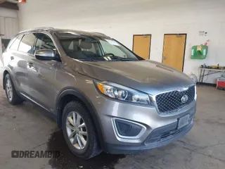 2016 Kia Sorento LX with VIN 5XYPGDA33GG047263, listed as a IAAI auction lot 41772680 with 146,683 mi miles. Bid and sale history available at carsss.com. Image 1.