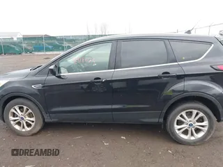 2019 Ford Escape SE with VIN 1FMCU0GD4KUA60347, listed as a IAAI auction lot 41918075 with 27,695 mi miles. Bid and sale history available at carsss.com. Image 14.