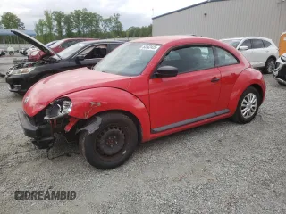 2012 Volkswagen Beetle Entry z VIN 3VWFP7AT4CM646048, wystawiony jako Copart lot #53542435 z przebiegiem 145 470 mil mil oraz Szkody całkowita. Historia ofert i sprzedaży dostępna na DreamBid. Obrazek 1.