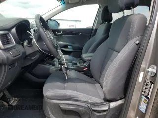 2017 Kia Sorento LX с VIN 5XYPG4A54HG187616, выставлен на аукционе Copart как лот 54151815 с пробегом 167 084 миль миль и Списание • Salvage title. История ставок и продаж доступна на DreamBid. Изображение 7.
