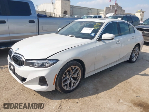 2025 BMW 3 Series 330i with VIN 3MW69CW03S8E96913, listed as a IAAI auction lot 41962302 with 13,154 mi miles and . Bid and sale history available at carsss.com. Image 2.