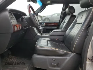 2006 Lincoln Navigator Luxury with VIN 5LMFU28596LJ14279, listed as a Copart auction lot 75733104 with 171,803 mi miles and Non Repairable. Bid and sale history available at carsss.com. Image 7.