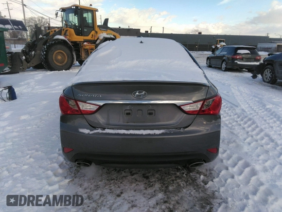 2014 Hyundai Sonata SE with VIN 5NPEC4AC9EH902931, listed as a IAAI auction lot 41594115 with 50,221 mi miles and . Bid and sale history available at DreamBid. Image 16.