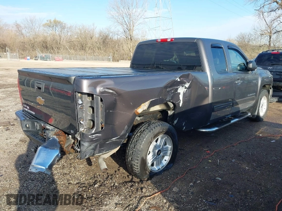 2011 Chevrolet Silverado 1500 LT with VIN 1GCRKSE38BZ341340, listed as a IAAI auction lot 41863840 with 116,670 mi miles and . Bid and sale history available at DreamBid. Image 4.