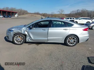 2019 Ford Fusion SE with VIN 3FA6P0HD7KR183757, listed as a IAAI auction lot 41762187 with 120,347 mi miles. Bid and sale history available at carsss.com. Image 14.
