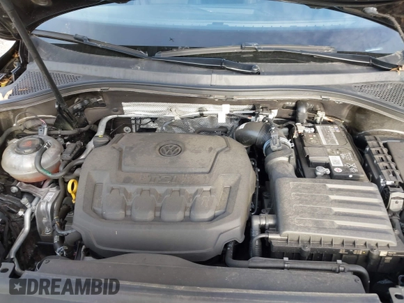 2022 Volkswagen Tiguan SE with VIN 3VV3B7AX8NM163352, listed as a IAAI auction lot 40946586 with 27,847 mi miles and . Bid and sale history available at DreamBid. Image 10.