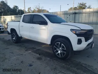 2023 Chevrolet Colorado 4WD Z71 with VIN 1GCPTDEK9P1254821, listed as a Copart auction lot 43172645 with 20,274 mi miles and Salvage Title. Bid and sale history available at carsss.com. Image 4.