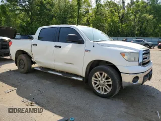 2013 Toyota Tundra z VIN 5TFDW5F11DX295393, wystawiony jako Copart lot #53049515 z przebiegiem 204 926 mil mil oraz Szkoda całkowita • Salvage title. Historia ofert i sprzedaży dostępna na DreamBid. Obrazek 4.