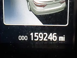 2015 Toyota Camry XLE with VIN 4T1BF1FK0FU056717, listed as a IAAI auction lot 41966126 with 159,246 mi miles and . Bid and sale history available at DreamBid. Image 7.