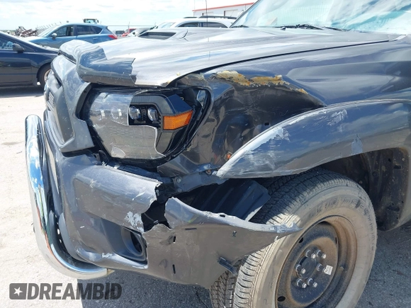 2012 Toyota Tacoma z VIN 5TFLU4EN8CX023888, wystawiony jako IAAI lot #42545349 z przebiegiem 118 369 mil mil oraz . Historia ofert i sprzedaży dostępna na DreamBid. Obrazek 6.