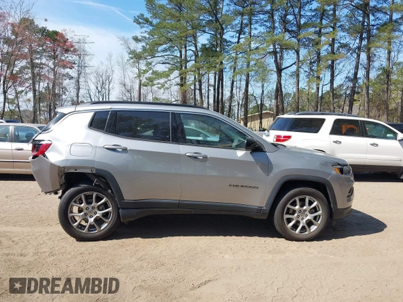 2022 Jeep Compass Latitude Lux с VIN 3C4NJDFB1NT164984, выставлен на аукционе IAAI как лот 41903469 с пробегом 67 490 миль миль и . История ставок и продаж доступна на DreamBid. Изображение 13.
