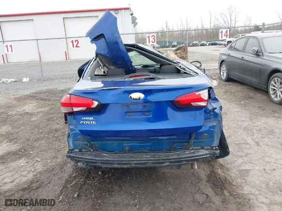 2017 Kia Forte LX with VIN 3KPFK4A75HE054470, listed as a IAAI auction lot 41891526 with 120,000 mi miles. Bid and sale history available at carsss.com. Image 16.