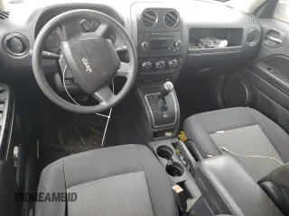 2010 Jeep Patriot Sport z VIN 1J4NT2GB8AD514358, wystawiony jako Copart lot #62562864 z przebiegiem Nie podano mil oraz Czysty tytuł • Clean title. Historia ofert i sprzedaży dostępna na DreamBid. Obrazek 8.
