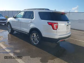 2017 Ford Explorer XLT with VIN 1FM5K8D84HGD63088, listed as a IAAI auction lot 42030137 with 101,645 mi miles and . Bid and sale history available at DreamBid. Image 3.