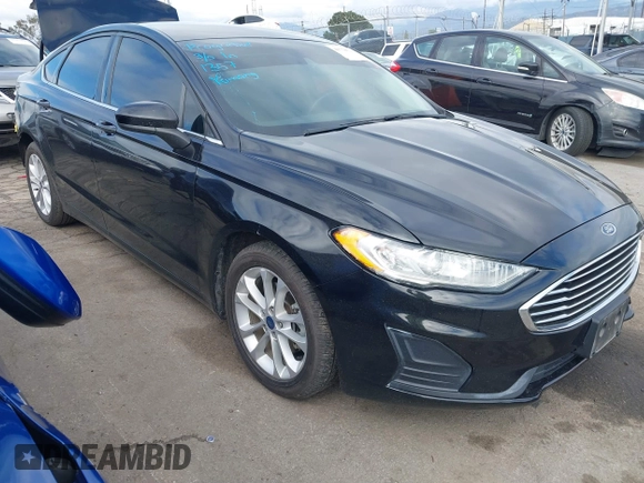 2020 Ford Fusion Hybrid SE with VIN 3FA6P0LU3LR113987, listed as a IAAI auction lot 41778511 with 67,509 mi miles. Bid and sale history available at carsss.com. Image 1.