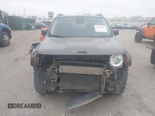 2016 Jeep Renegade Latitude with VIN ZACCJBBT7GPC87306, listed as a IAAI auction lot 41078571 with 75,549 mi miles. Bid and sale history available at carsss.com. Image 6.