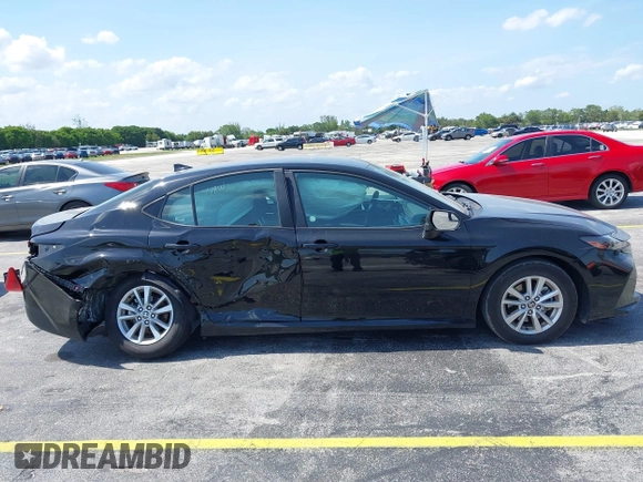 2025 Toyota Camry LE z VIN 4T1DAACK5SU071607, wystawiony jako IAAI lot #42377715 z przebiegiem Nie podano mil oraz . Historia ofert i sprzedaży dostępna na DreamBid. Obrazek 13.
