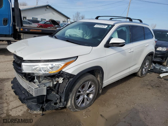2014 Toyota Highlander XLE with VIN 5TDJKRFH5ES052647, listed as a Copart auction lot 42293425 with 125,479 mi miles and Salvage Title. Bid and sale history available at carsss.com. Image 1.