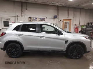 2021 Mitsubishi Outlander ES z VIN JA4APUAU0MU030598, wystawiony jako IAAI lot #40512460 z przebiegiem 52 666 mil mil oraz . Historia ofert i sprzedaży dostępna na DreamBid. Obrazek 13.