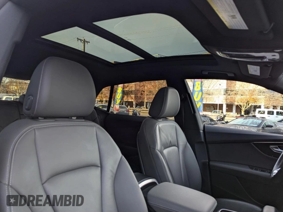 2019 Audi Q8 Premium z VIN WA1AVAF15KD025669, wystawiony jako Copart lot #44674885 z przebiegiem 48 524 mil mil oraz Czysty tytuł • Clean title. Historia ofert i sprzedaży dostępna na DreamBid. Obrazek 5.