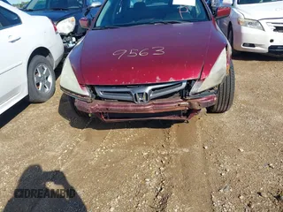 2005 Honda Accord EX z VIN 1HGCM56735A059534, wystawiony jako IAAI lot #42209563 z przebiegiem 157 671 mil mil oraz . Historia ofert i sprzedaży dostępna na DreamBid. Obrazek 6.