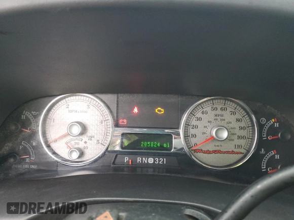 2005 Ford F-350 XL with VIN 1FTWW31P85EC15156, listed as a Copart auction lot 62601695 with 205,824 mi miles and Clean title. Bid and sale history available at DreamBid. Image 9.