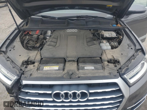 2019 Audi Q7 Premium with VIN WA1AAAF76KD009139, listed as a Copart auction lot 58584985 with 61,867 mi miles and Salvage title. Bid and sale history available at DreamBid. Image 12.