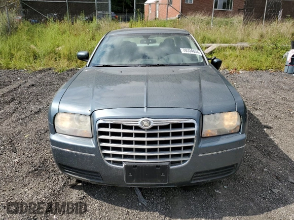2006 Chrysler 300 with VIN 2C3LA43R26H247041, listed as a Copart auction lot 70334634 with 73,043 mi miles and Salvage Title. Bid and sale history available at carsss.com. Image 5.