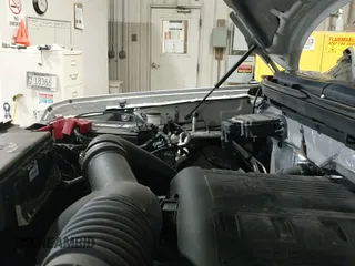 2013 Ford F-150 XL с VIN 1FTFW1ET3DKE82670, выставлен на аукционе IAAI как лот 42489064 с пробегом 119 639 миль миль и . История ставок и продаж доступна на DreamBid. Изображение 23.