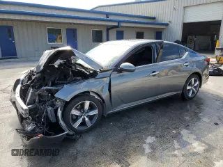 2020 Nissan Altima 2.5 SV with VIN 1N4BL4DV5LC277765, listed as a Copart auction lot 52359605 with 101,210 mi miles and Non Repairable. Bid and sale history available at carsss.com. Image 1.