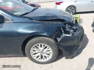 2017 Toyota Camry XLE with VIN 4T1BF1FK0HU353067, listed as a IAAI auction lot 41824576 with 112,409 mi miles. Bid and sale history available at carsss.com. Image 6.