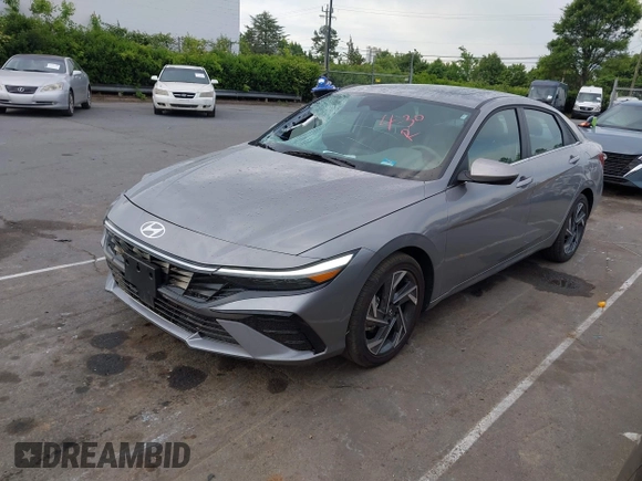 2025 Hyundai Elantra SEL Convenience with VIN KMHLS4DG5SU968429, listed as a IAAI auction lot 42225493 with 3,989 mi miles and . Bid and sale history available at DreamBid. Image 19.