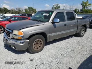 2006 GMC Sierra 1500 SL z VIN 2GTEC13V361268435, wystawiony jako Copart lot #57898935 z przebiegiem 168 666 mil mil oraz Czysty tytuł • Clean title. Historia ofert i sprzedaży dostępna na DreamBid. Obrazek 1.