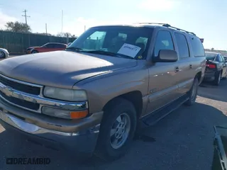 2000 Chevrolet Suburban LS with VIN 3GNEC16T5YG144176, listed as a IAAI auction lot 40986871 with 1 mi miles. Bid and sale history available at carsss.com. Image 2.