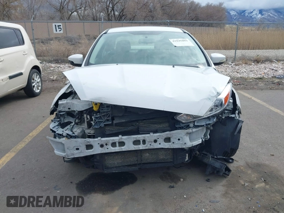 2016 Ford Focus SE with VIN 1FADP3F21GL365163, listed as a IAAI auction lot 41845002 with 187,070 mi miles. Bid and sale history available at carsss.com. Image 13.