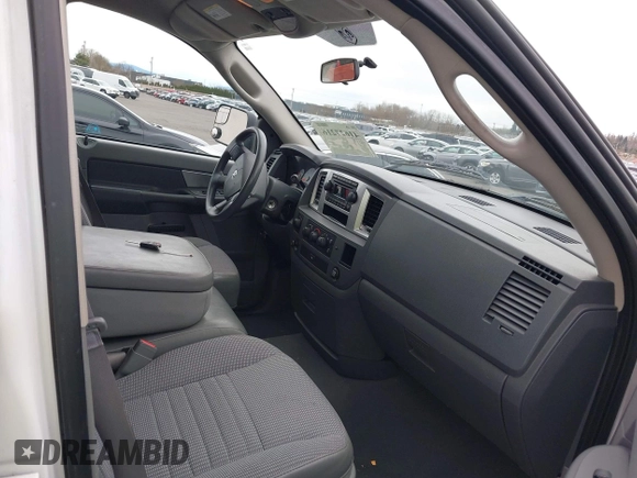 2008 Dodge 1500 SLT with VIN 1D7HU18258J231409, listed as a IAAI auction lot 41627216 with 119,838 mi miles. Bid and sale history available at carsss.com. Image 5.