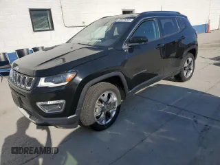 2018 Jeep Compass Limited z VIN 3C4NJDCB3JT341632, wystawiony jako Copart lot #60915205 z przebiegiem Nie podano mil oraz Szkoda całkowita • Salvage title. Historia ofert i sprzedaży dostępna na DreamBid. Obrazek 1.