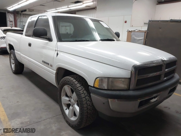 2001 Dodge Ram 1500 with VIN 3B7HC13Y41G741119, listed as a IAAI auction lot 41734781 with 1 mi miles. Bid and sale history available at carsss.com. Image 1.