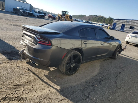 2020 Dodge Charger SXT with VIN 2C3CDXBG8LH117611, listed as a Copart auction lot 86385184 with 0 mi miles and Salvage Title. Bid and sale history available at carsss.com. Image 3.